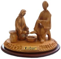 Jesus Washing Disciple Feet - Modern Art 4.3"
